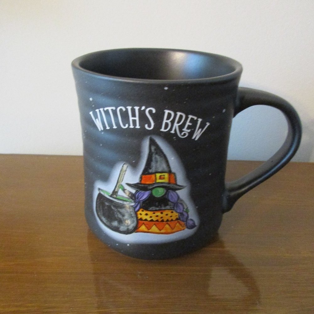 Halloween Coffee Mug Witch’s Brew. Cobwebs And Cauldrons. Black. New. Large